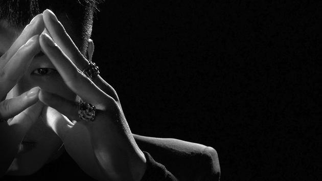 《爱不得恨不得舍不得》