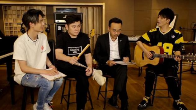 《天天向上》同名主题曲发布