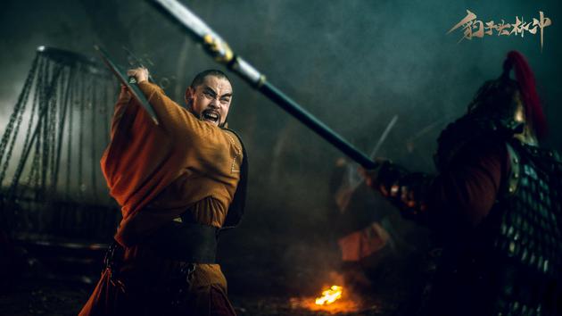 《豹子头林冲》剧照--晋松饰演鲁智深