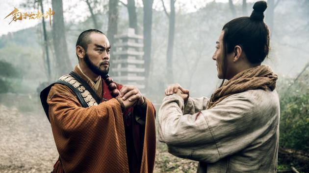 《豹子头林冲》剧照--鲁智深与林冲惜别