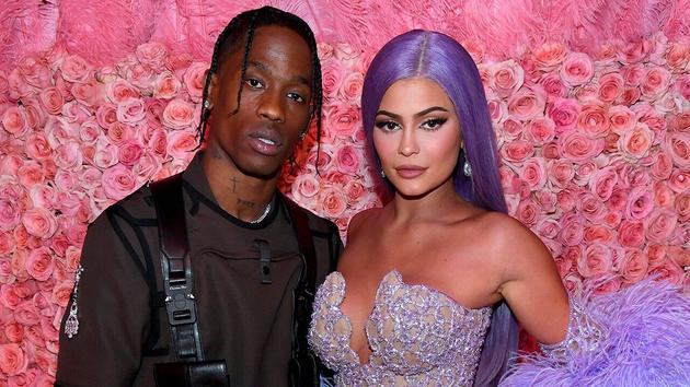 凯莉詹纳（Kylie Jenner）与男友特拉维斯斯科特（Travis Scott）