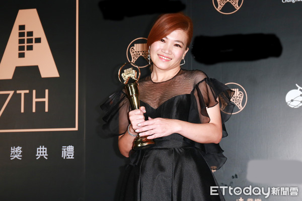 黄妃四次流产致崩溃 老公和婆婆齐劝阻“别试了”|黄妃|流产|金曲奖_新浪娱乐_新浪网