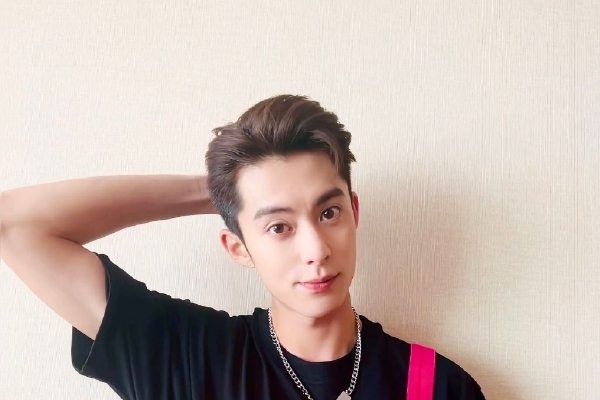 王鹤棣方发律师声明 否认工作人员为王鹤棣女友
