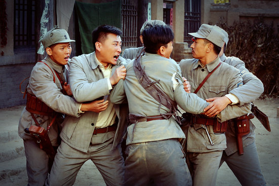 张笑君刘小锋《东风破》硬汉大打出手