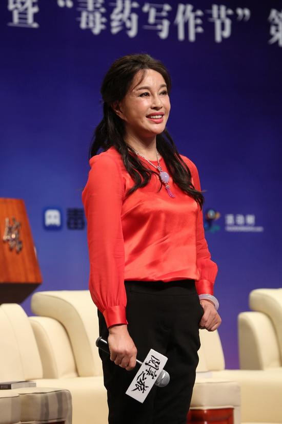 刘晓庆新书发布