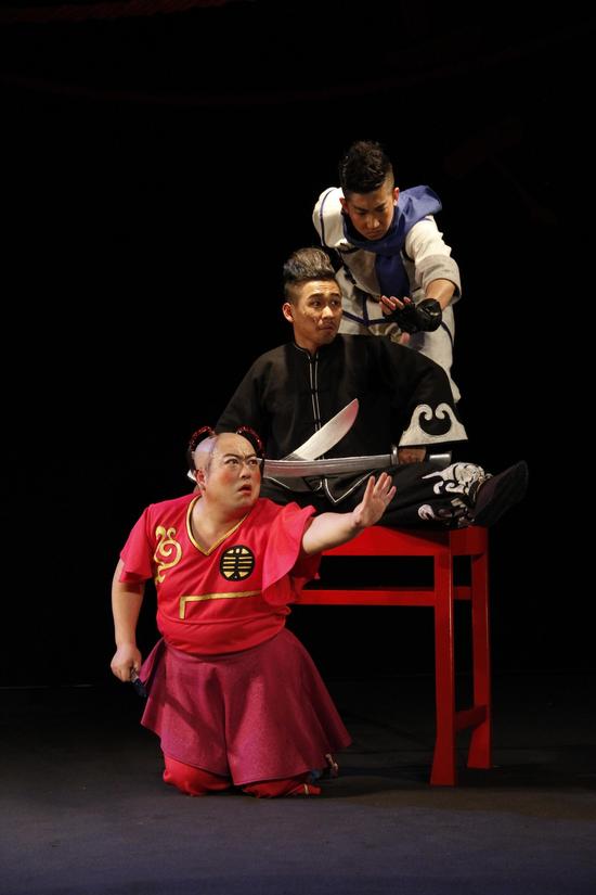 余少群亮相小剧场戏曲艺术节 任形象大使