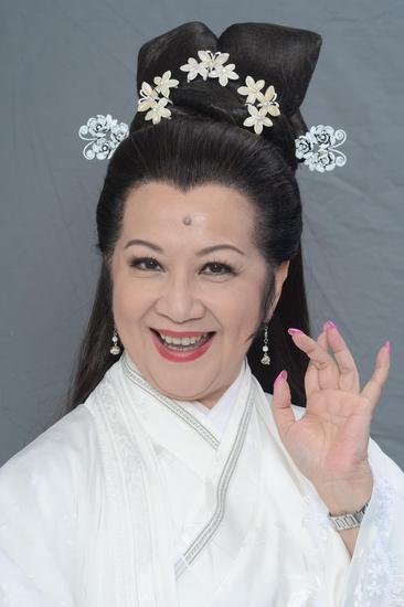 薛家燕