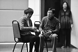 时隔近40年，由韩童生与冯宪珍主演的话剧版《办公室的故事》下月开演，冯宪珍亦是当年女主角配音演员。而梁赞诺夫却无法看到这部作品的再度演绎了。