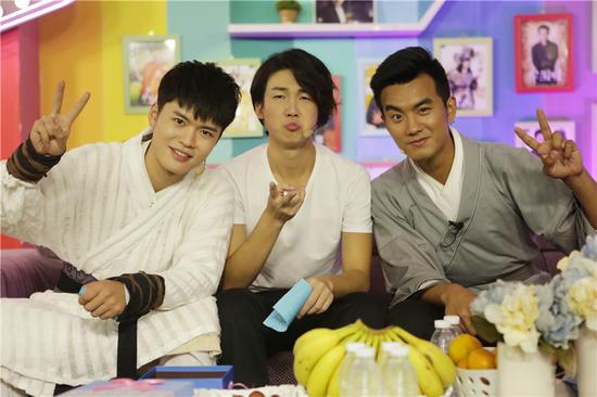 《爱笑》白举纲,于湉,宁桓宇