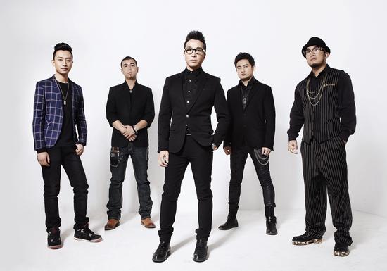 摘要:今日,冲击力乐队(impact)全新单曲《别再对我谈起感情》mv正式