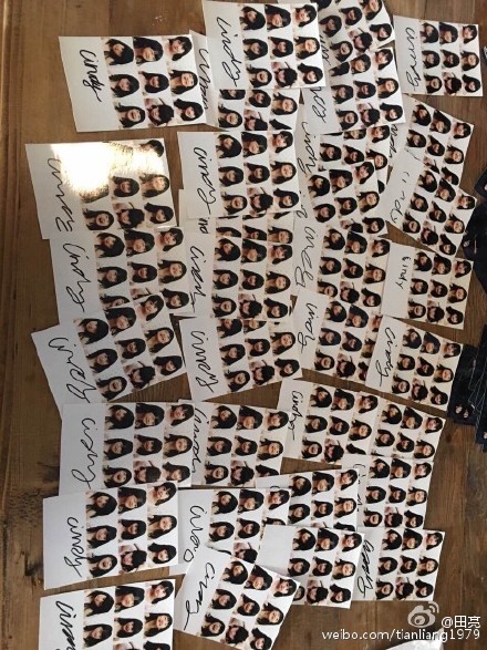 森碟学签名字迹百变和爸爸上网背影温馨