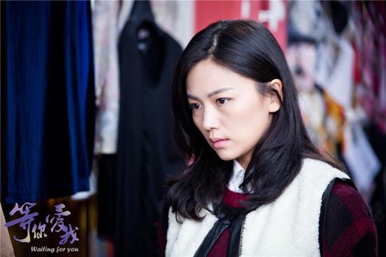 曹曦文饰演夏白露