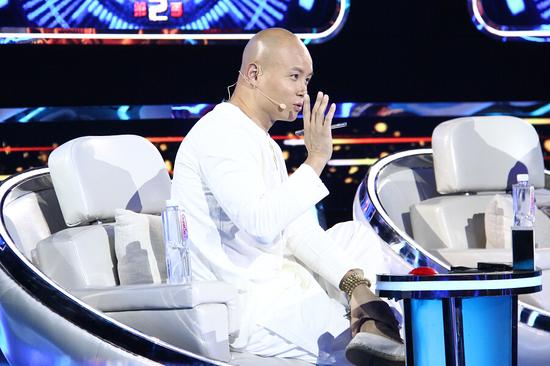 乐嘉称赞刘轩刘轩演讲鲁豫鼓励爱徒张晨张卫健亮相新浪娱乐讯 北京