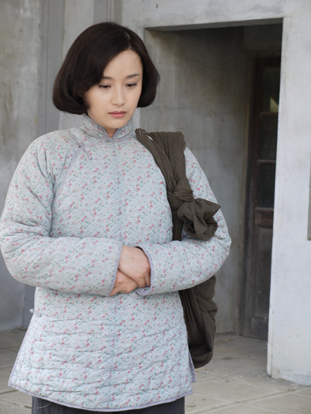 傅淼新浪娱乐讯 电视剧《青岛往事》已于上周热播收官,该剧自央视八套