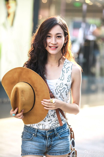 丁子玲爱情碟中谍优雅出场演轻熟女