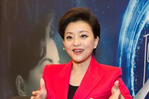 杨澜:新媒体生态下少了那份从容和优雅|杨澜|杨澜访谈录|新媒体_新浪娱乐_新浪网