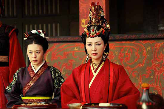 楚威后华丽蜕变姜宏波姜文合照拍摄剧照新浪娱乐讯 曾经一部《鬼子来