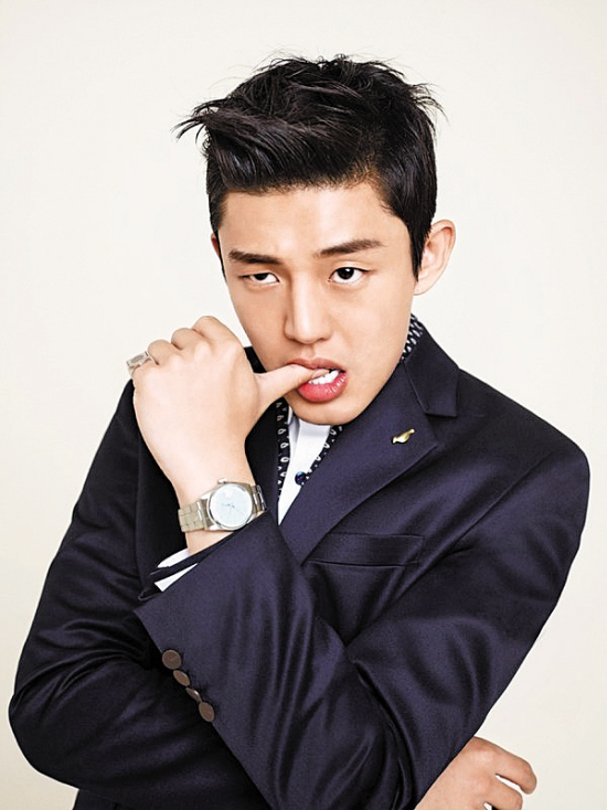 29岁刘亚仁风头劲不怕演变态演技勤磨练