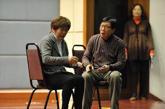 办公室的故事》排练中