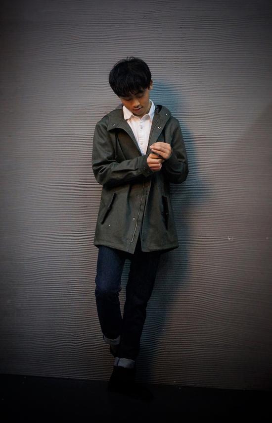 好声音张博林自爆曾重230斤 全新写真曝光