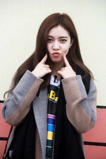 宋妍霏《一年级》上演横囧