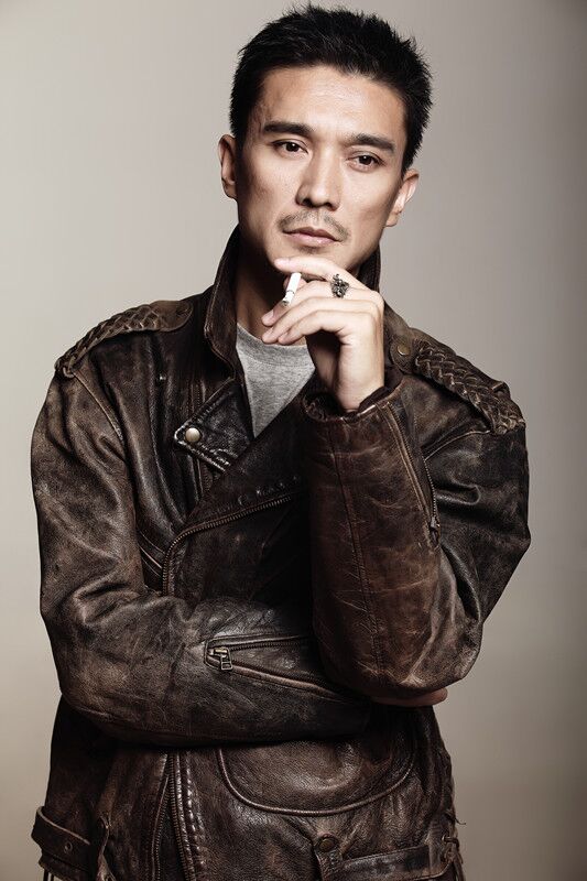 《俺娘田小草》大叔张明健跨龄当文艺知青