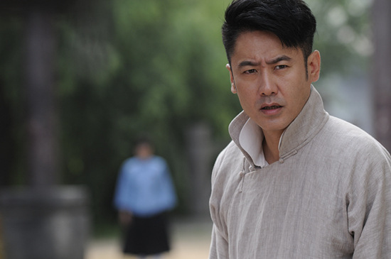 吴秀波《乱世书香》造型反转演热血青年