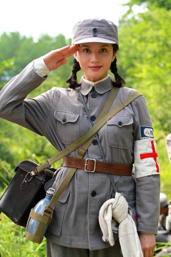 《狐影》 红色精灵苏倩薇诠释主旋律