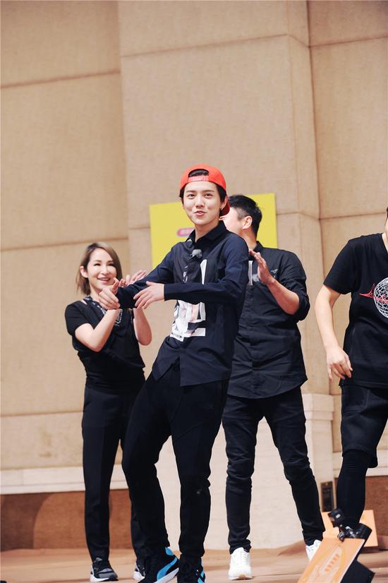 鹿晗猜歌 - 副本