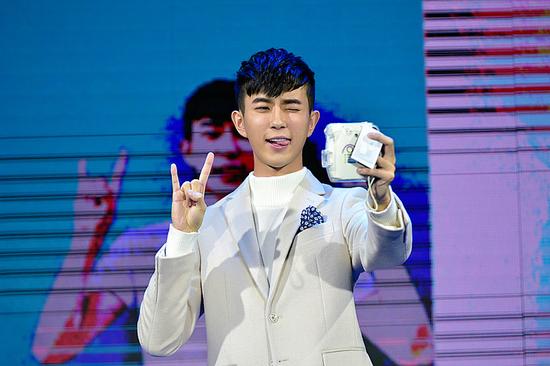 九王于朦胧可爱自拍