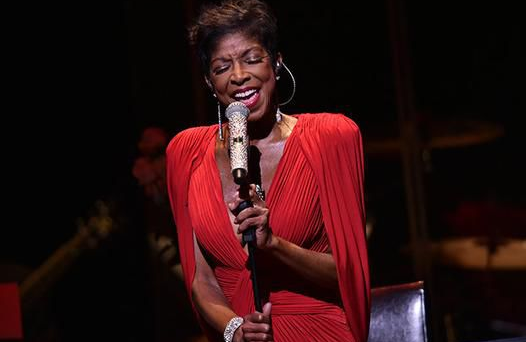 娜塔莉科尔去世 患病后仍巡演多地