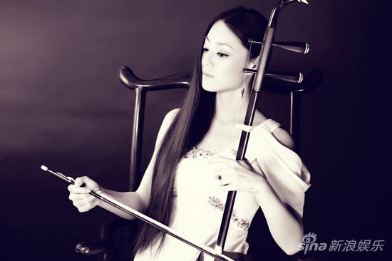 "新民歌"王妮娜:将时尚与传统进行到底