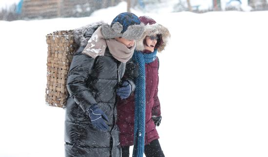《女婿上门了》滑雪