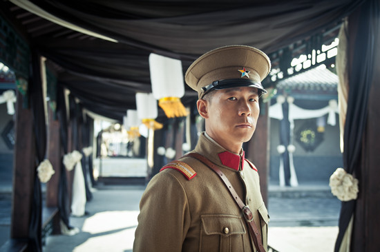 刘韦伯出演《少帅》