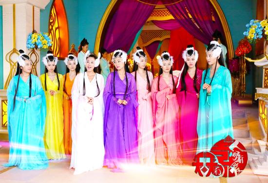 郑爽等众多实力派人气明星的古装魔幻偶像神话剧《天天有喜2之人间有