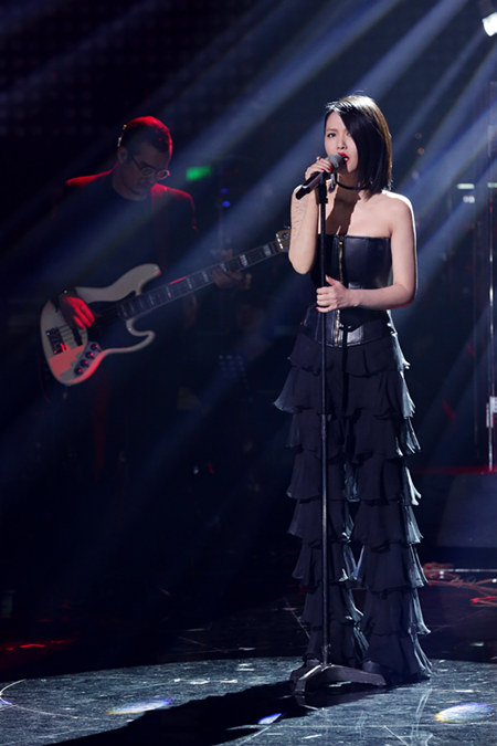 谭维维中国之星改编《飞了》 李秋泽助阵