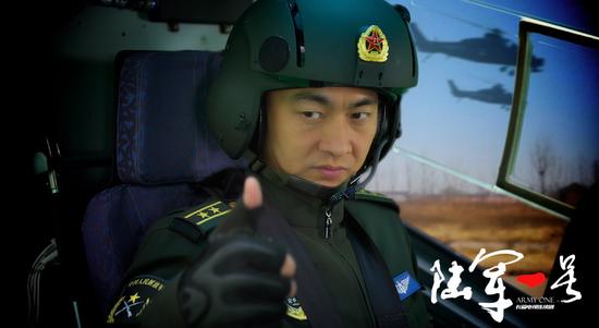 夏侯镔饰演姜海