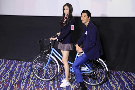 关晓彤与李东健