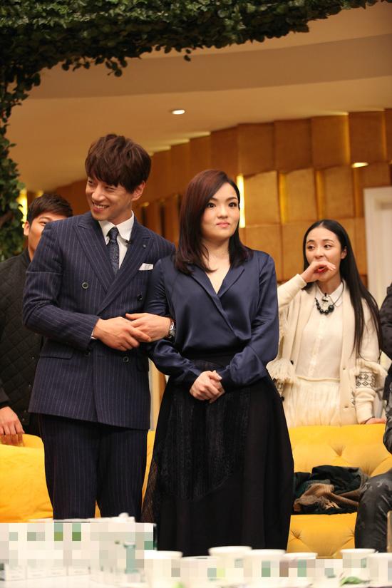 歌手4徐佳莹曝与黄致列糗事 两人有望合唱