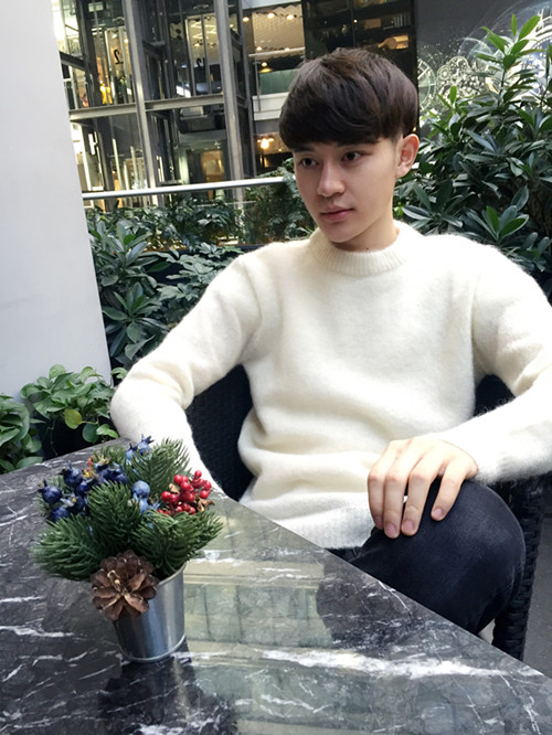 张瑞加盟《左耳》阳光帅气打造青春交响曲