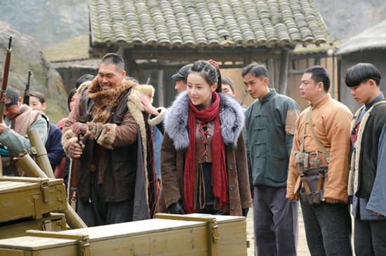 《卿本佳人》的拍摄,劳模贾青[微博]就马不停蹄地投入了新剧《杀八方