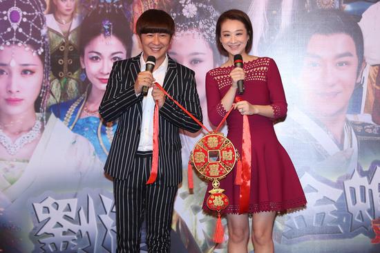 主演“恭喜发财”