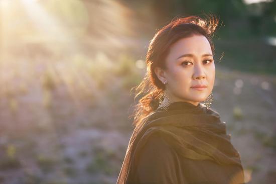 女高音陈燕发新专辑纪念恩师楼乾贵先生