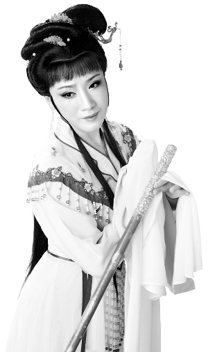 此次，越剧“徐王派”的经典剧目《红楼梦》第一次由钱惠丽、王志萍这对老搭档演出。图为王志平