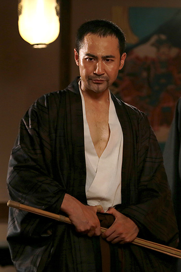 《硝烟》完美收官 张钧宇反派形象获认可|金浩|吴锦