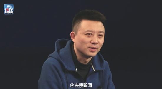 央视新闻新主播潘涛亮相晚间_手机新浪网