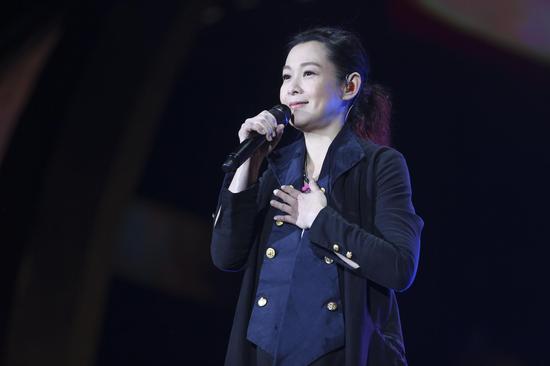 刘若英引集体合唱