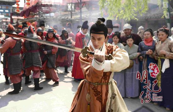 霍建华饰演朱祁镇