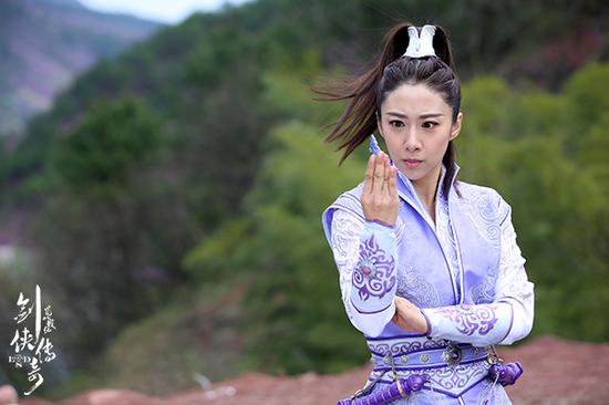 《剑侠传奇》收官 吴奇隆赞刘思彤演技