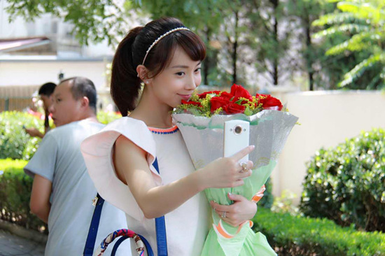 《还是夫妻》许歌遭围堵 周晓鸥成功救美